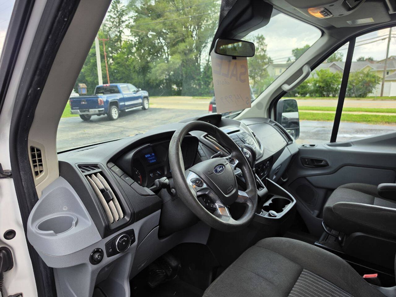Used 2018 Ford Transit 350 XLT RWD image 3