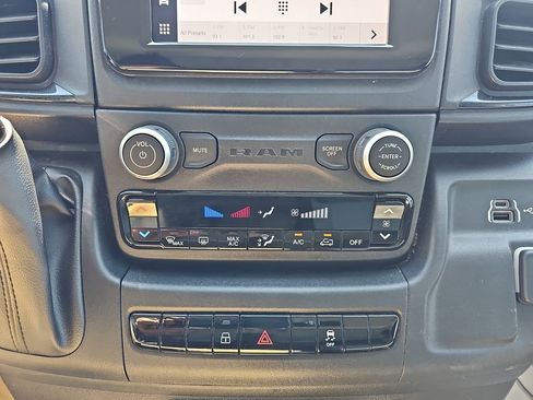 Used 2025 RAM ProMaster 2500 w/ Convenience Group FWD image 26