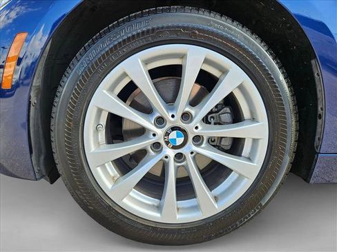 Used 2018 BMW 320i Sedan image 21