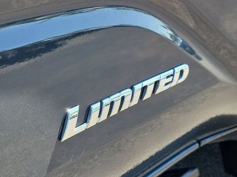 Used 2025 Toyota Tacoma Limited image 6