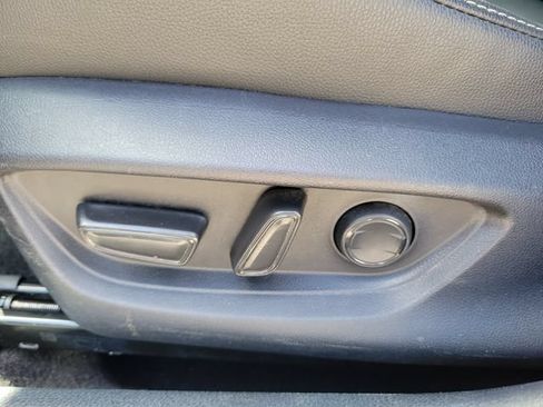 Used 2025 Toyota Camry SE FWD image 18