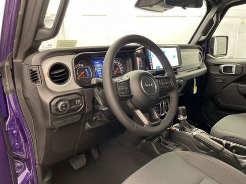 New 2026 Jeep Gladiator Sport image 13