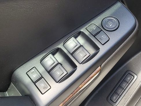Used 2019 Chevrolet Tahoe LT AWD/4WD image 22