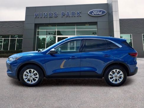 Used 2023 Ford Escape Active AWD/4WD image 4