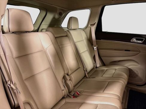Used 2015 Jeep Grand Cherokee Overland AWD/4WD image 27