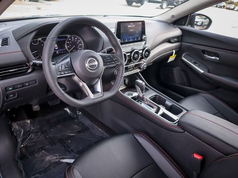 New 2025 Nissan Sentra SR w/ SR Premium Package FWD image 5