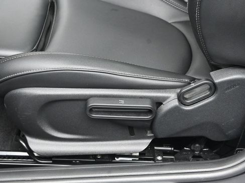 Used 2019 MINI Cooper S FWD image 16