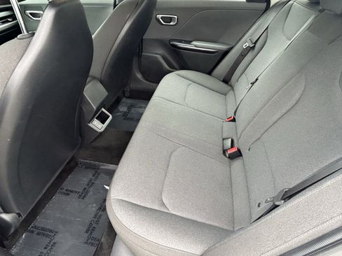 Used 2025 Kia K4 FWD image 13