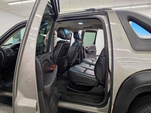 Used 2012 Chevrolet Avalanche LT w/ All-Star Edition AWD/4WD image 31