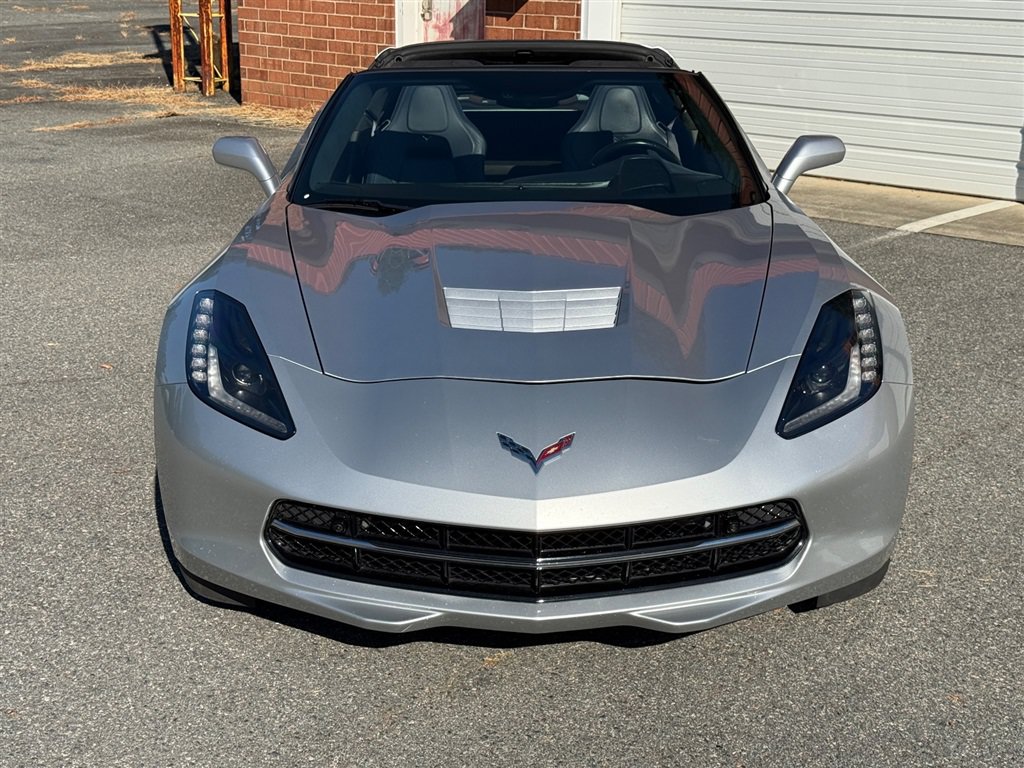 Used 2017 Chevrolet Corvette Stingray Coupe RWD image 13