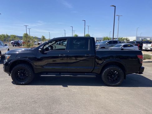 Used 2021 Nissan Titan Platinum Reserve w/ Moonroof Package AWD/4WD image 4