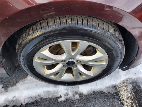 Used 2010 Ford Taurus SEL image 6