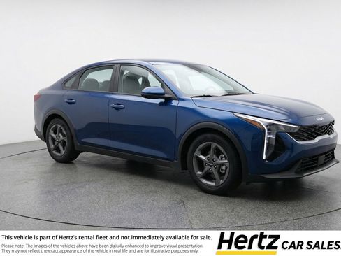Used 2025 Kia K4 FWD image 1