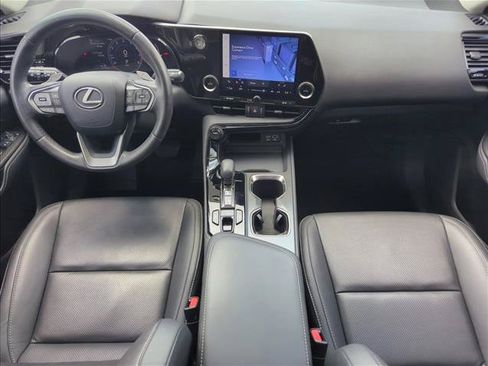 Used 2023 Lexus NX 250 FWD w/ Towing Package (2000 Lbs) image 20