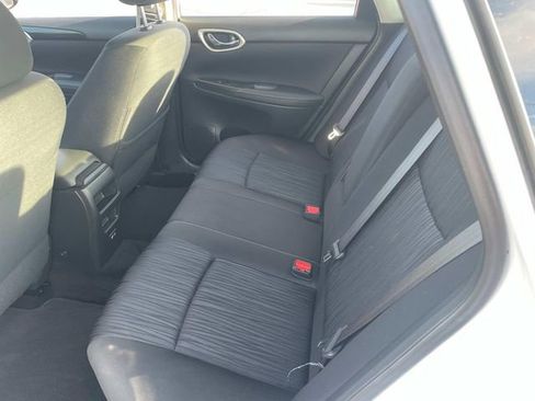 Used 2019 Nissan Sentra SV image 14