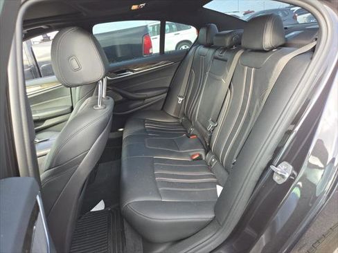 Used 2019 BMW 540i w/ M Sport Package RWD image 16