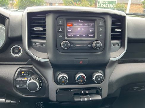 Used 2020 RAM 1500 Big Horn AWD/4WD image 11