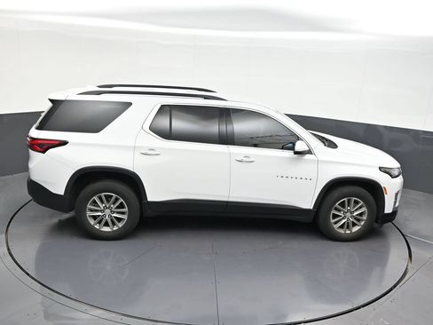 Used 2023 Chevrolet Traverse LT FWD image 20