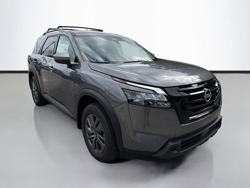 New 2025 Nissan Pathfinder SV w/ Black Appearance Package image 1