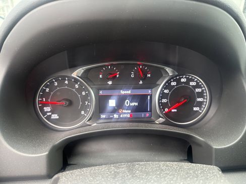 Used 2023 GMC Terrain SLE w/ Driver Convenience Package image 7