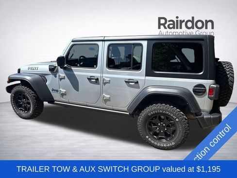 Used 2023 Jeep Wrangler Unlimited w/ Cold Weather Group AWD/4WD image 4