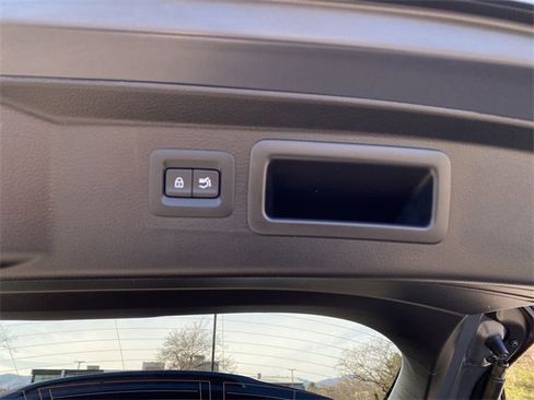 Certified 2025 MAZDA CX-50 AWD 2.5 S w/ Premium Package image 32