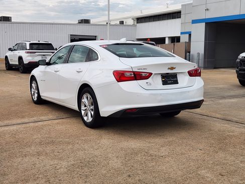 Used 2024 Chevrolet Malibu LT FWD image 8