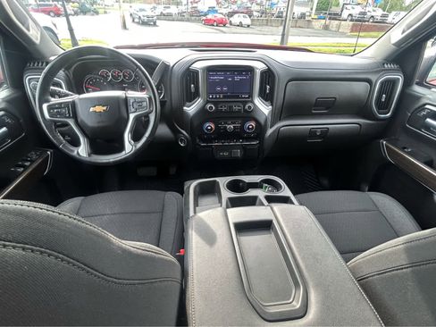 Used 2022 Chevrolet Silverado 1500 LT w/ Bed Protection Package image 12