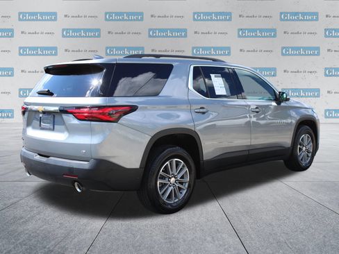 Used 2023 Chevrolet Traverse LT FWD image 6