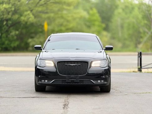 Used 2017 Chrysler 300 S AWD/4WD image 2