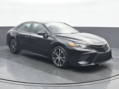 Used 2019 Toyota Camry SE w/ Protection Package (Q2) FWD image 9