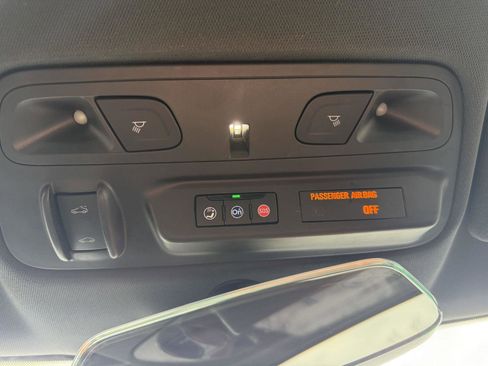 Used 2021 Chevrolet Camaro LT RWD image 21