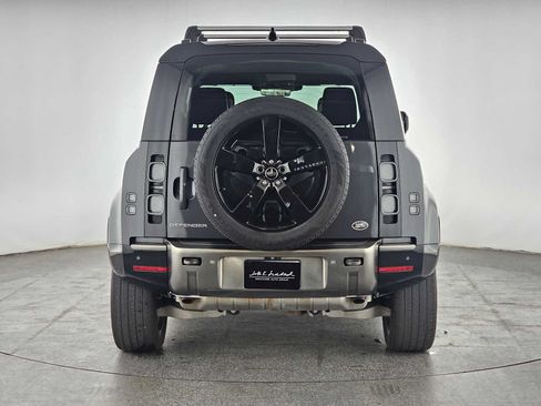 Used 2022 Land Rover Defender 110 X AWD/4WD image 4