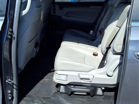 Certified 2019 Honda Odyssey Touring image 14