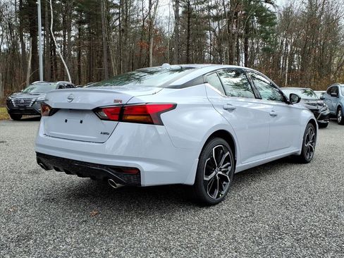 New 2025 Nissan Altima 2.5 SR w/ SR Premium Package image 7