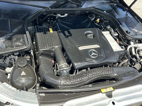 Used 2017 Mercedes-Benz C 300 4MATIC Sedan image 35