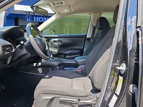 Certified 2024 Honda HR-V LX image 9