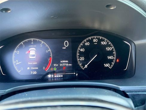 Used 2024 Honda Civic Sport image 12