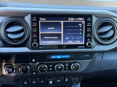 Used 2021 Toyota Tacoma TRD Off-Road w/ Technology Package AWD/4WD image 11