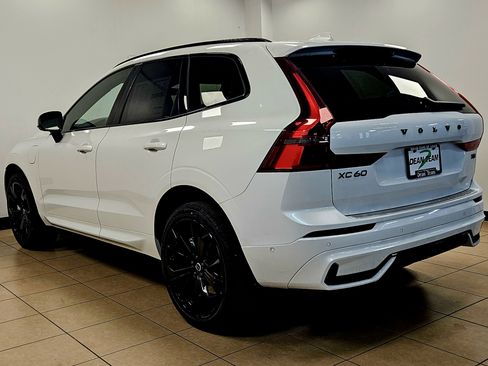 New 2026 Volvo XC60 T8 Ultra w/ Climate Package AWD/4WD image 6