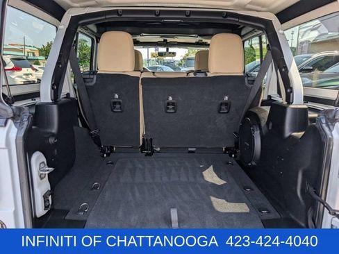 Used 2019 Jeep Wrangler Unlimited Sahara AWD/4WD image 24