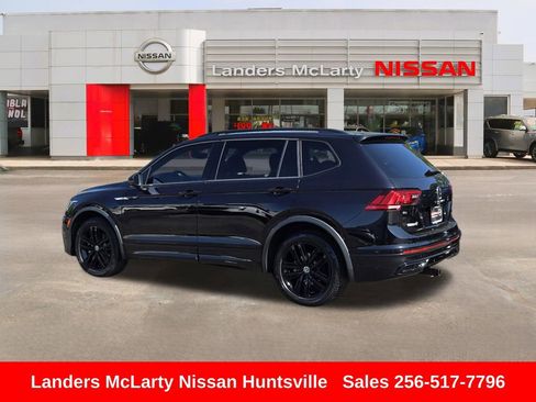 Used 2022 Volkswagen Tiguan SE R-Line image 6