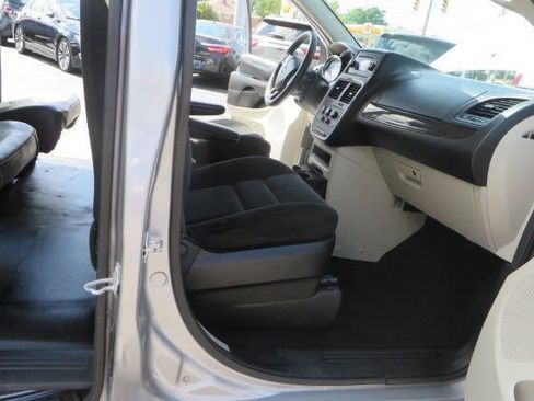 Used 2016 Dodge Grand Caravan SE w/ Quick Order Package 29E SE FWD image 22