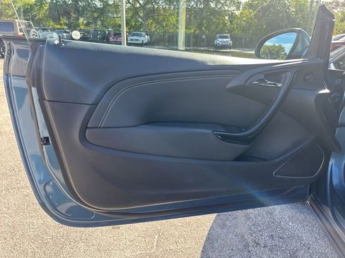 Used 2016 Buick Cascada Premium image 27