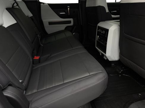 Used 2024 GMC Hummer EV 2X w/ Extreme Off-Road Package AWD/4WD image 40