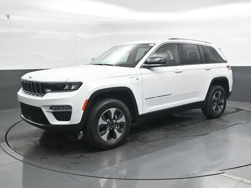 Used 2022 Jeep Grand Cherokee Limited 4xe w/ Luxury Tech Group II AWD/4WD image 7