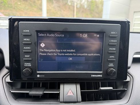 Used 2022 Toyota RAV4 LE image 19