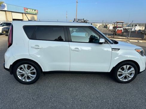 Used 2016 Kia Soul + w/ Audio Package image 12