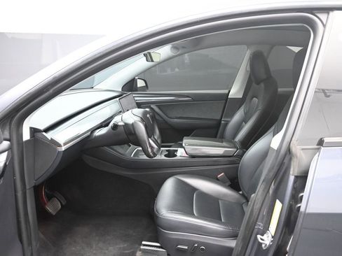 Used 2023 Tesla Model Y Long Range AWD/4WD image 14