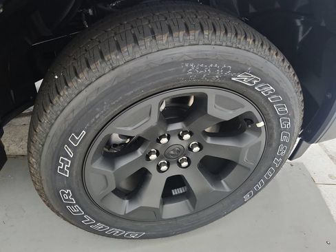 New 2026 RAM 1500 Big Horn AWD/4WD image 34